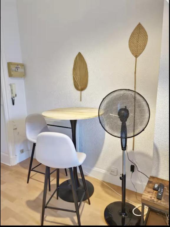 Le Perchoir Toulousain - Studio with Shared WC in the Heart of Rue Alsace Lorraine - 4