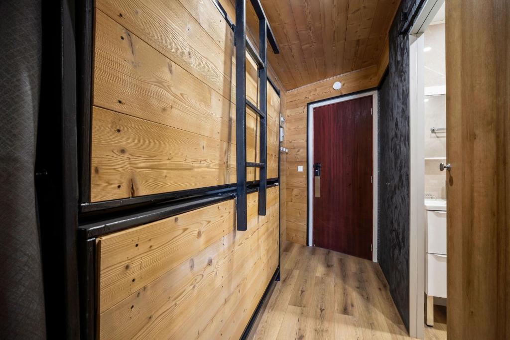 Stylish Studio Apt, Alpine Nest with Panoramic VT Views, Sleeps 4 - Résidence Les Hauts De La Vanoise - 5