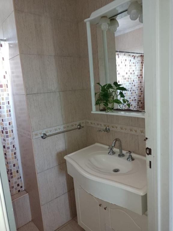 VILLA GESELL, Departamento en zona sur - 2