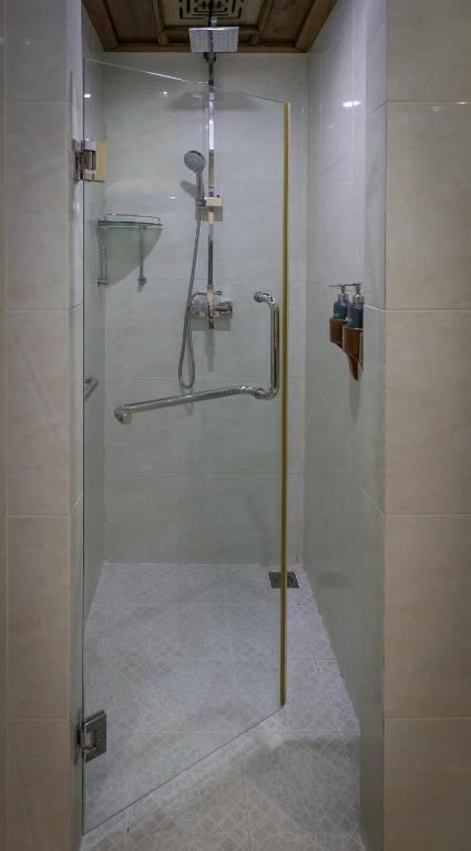 Zuhanyzó