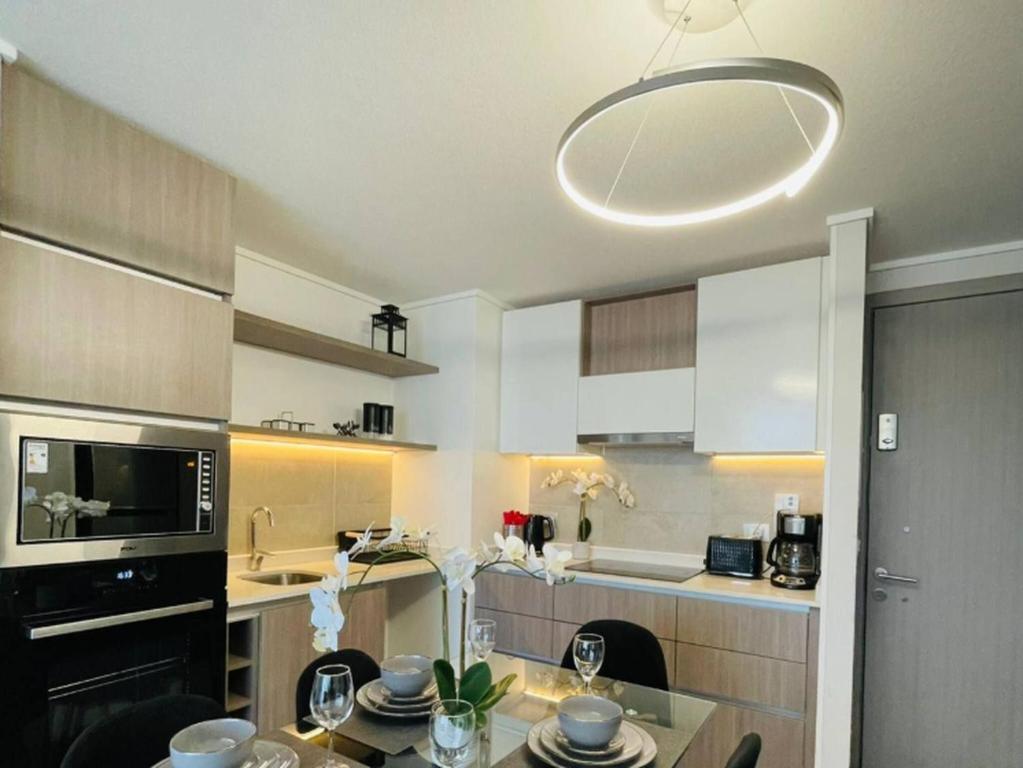 Panoramic View Apartment With Heaters And AC - 2
