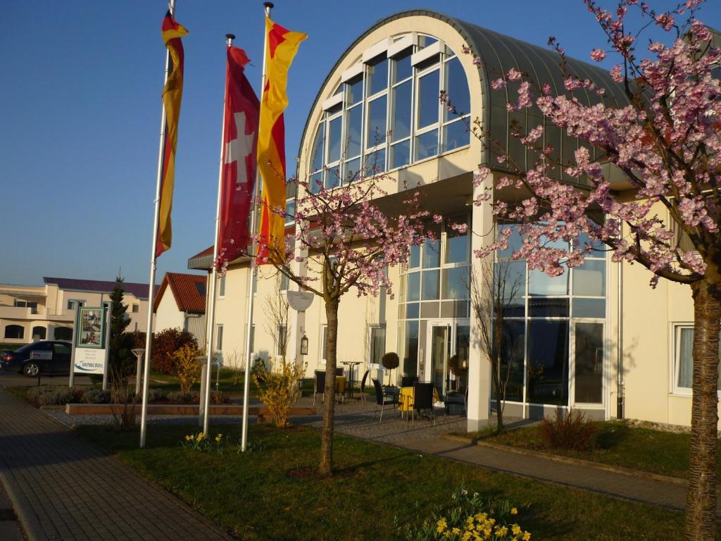 Hotel SunParc - SHUTTLE zum Europa-Park Rust 4km & Rulantica 2km photo