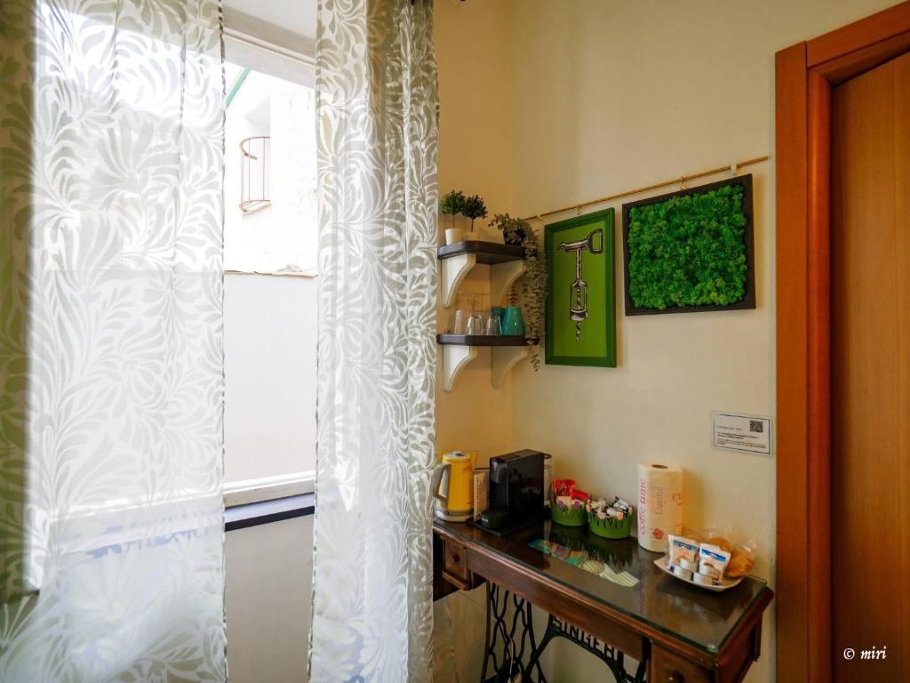 Carmelina Tiny Village Room - 4
