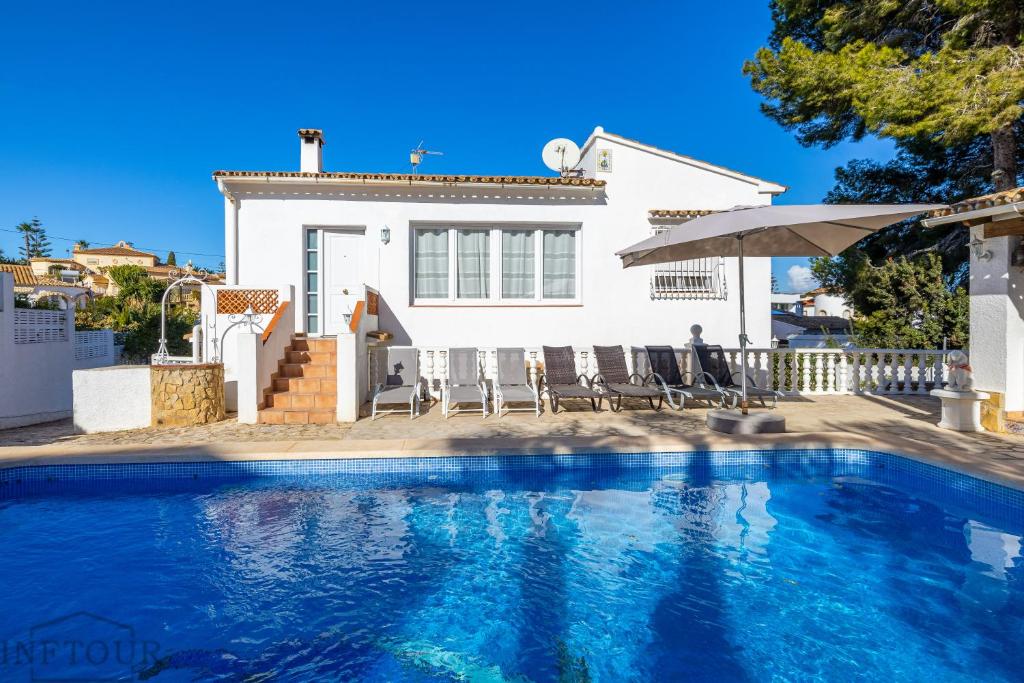 Inftour La Fustera Villa - 1