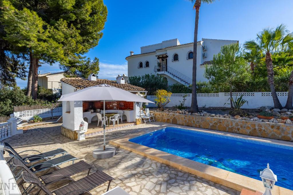Inftour La Fustera Villa - 2