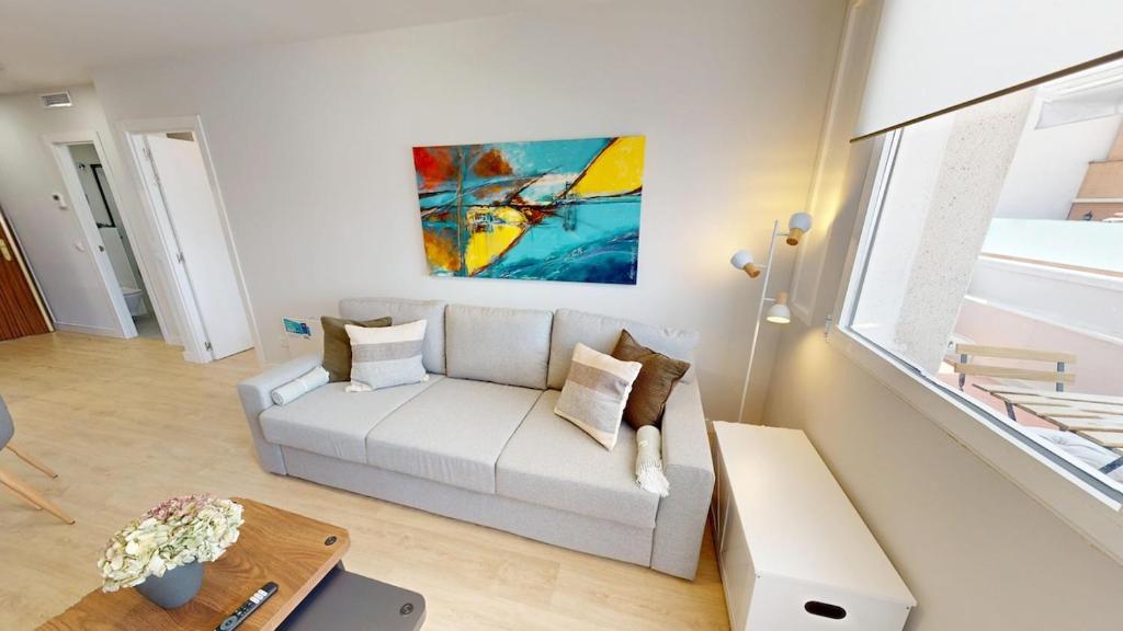 Stunning penthouse in Cuatro Caminos for 4 pax - Artistas 1 - 5