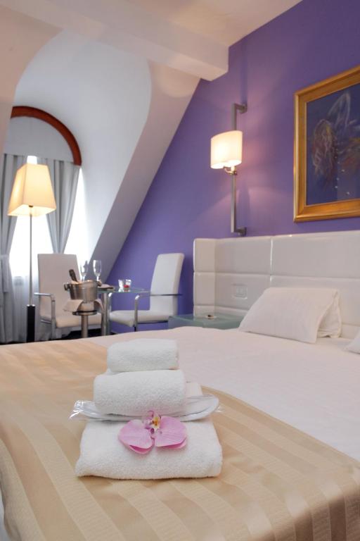 Hotel Phoenix Photo 46