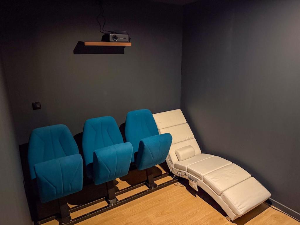 La suite précieuse - Lieu d'exception avec spa - 3