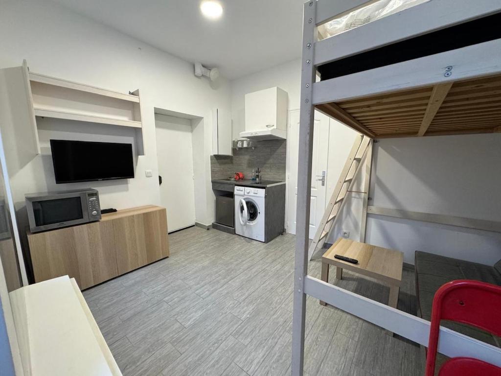 New studio between Jourdain and Buttes de Chaumont - 2