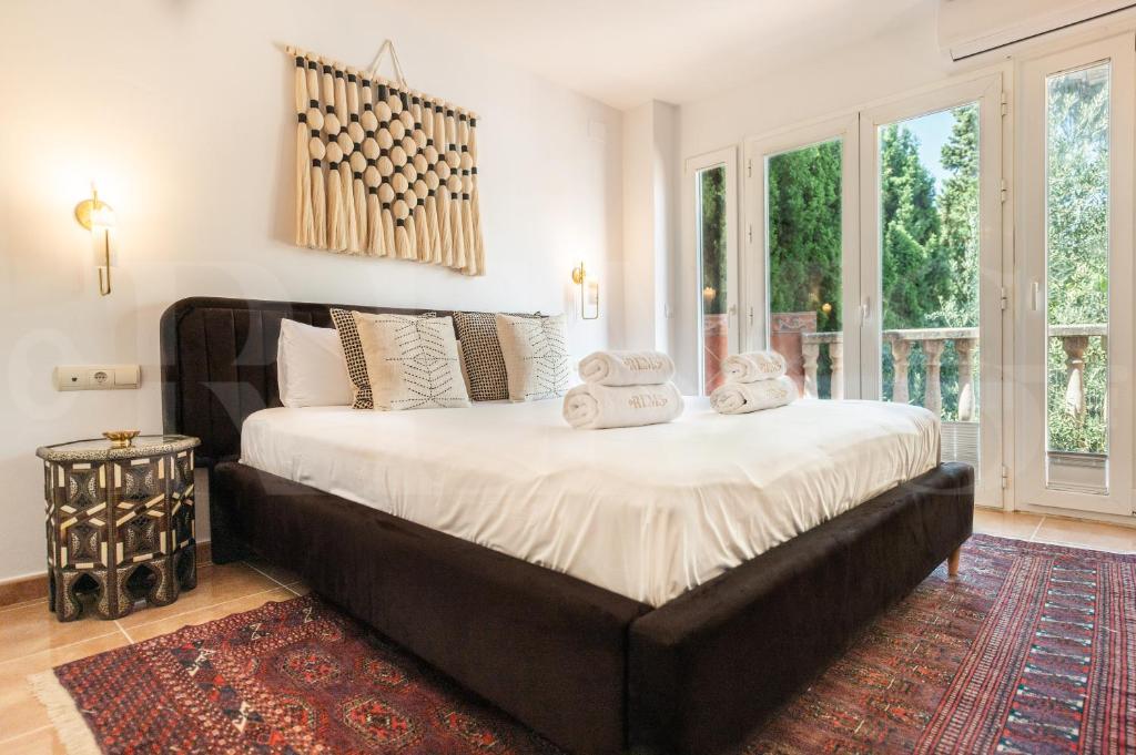 Spacious Andalusian villa with private pool REMS - 2