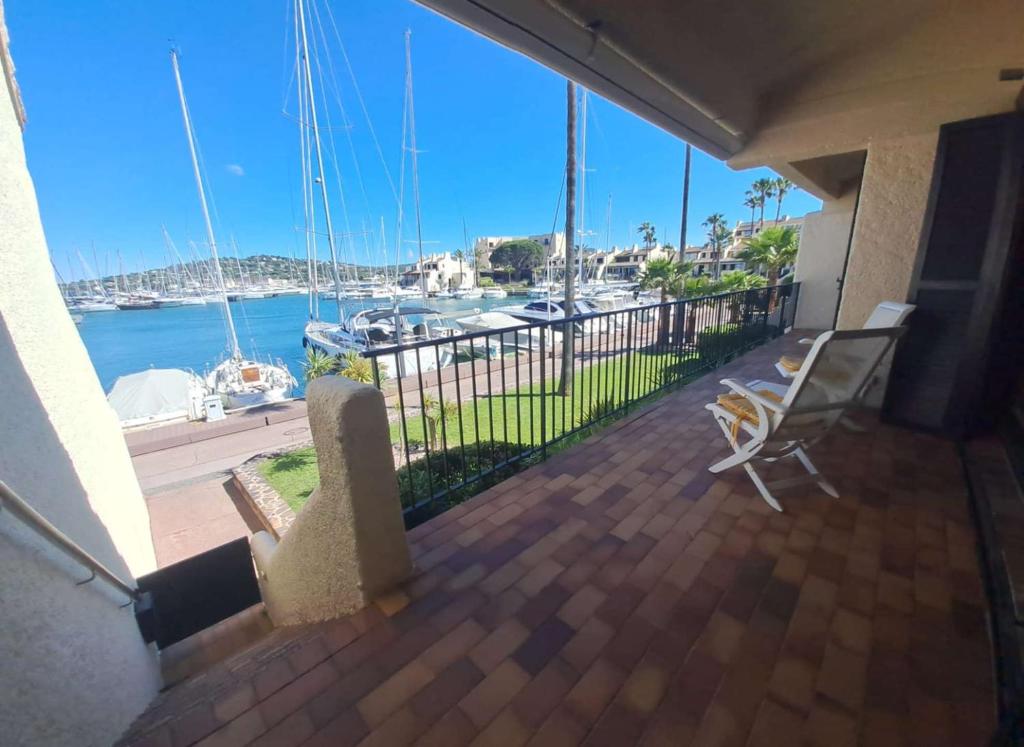Brigantine112 - Appt 4 pers climatisé vue mer avec accès direct au port, proche de St Tropez et ses plages - 1