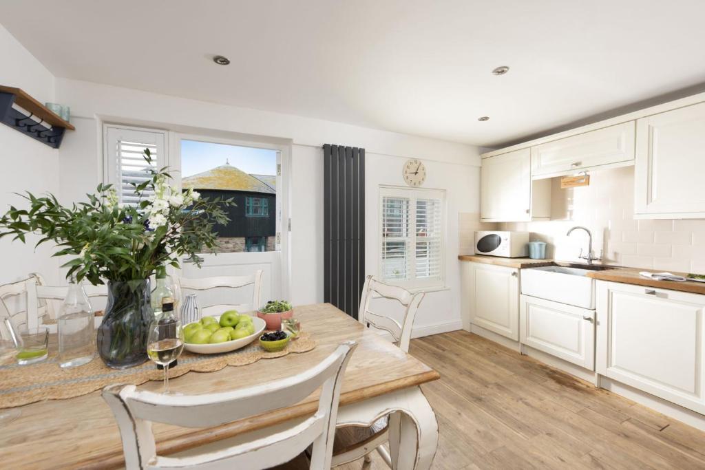 Happy Days Cottage photo 8