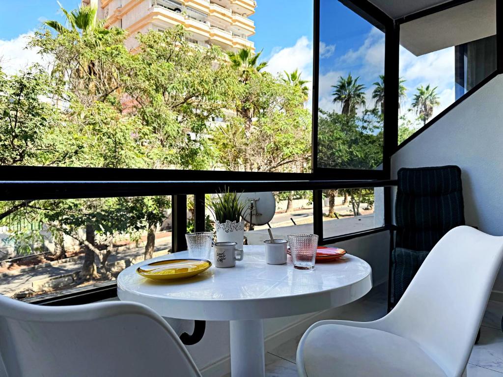 Las Americas 600 metres from the beach with 2 bedrooms and 2 bathrooms - 1