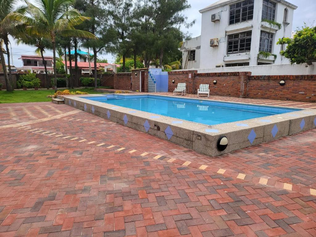 Playas Lodge - 1