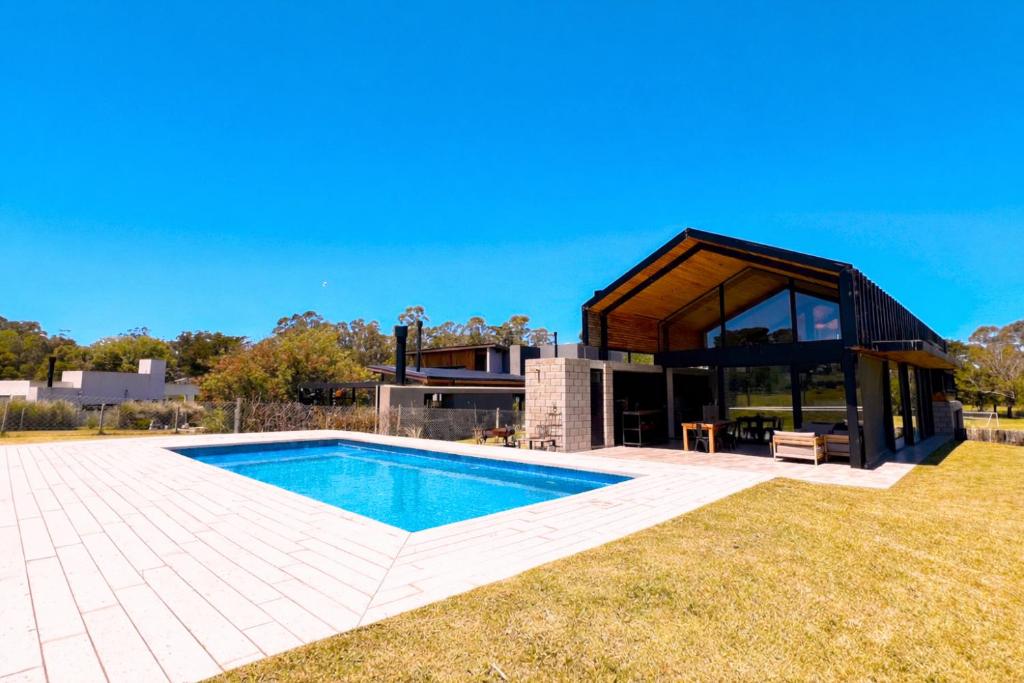 Casa Agustina - Casa En Barrio Privado San Benito, Chapadmalal Para 6 PAX Con Pileta - Hola Sur - 3