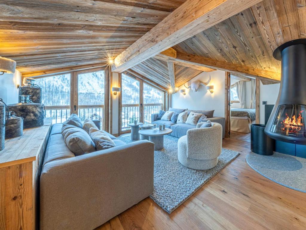 Appartement d'exception avec cheminée et home cinéma à Val-d'Isère - FR-1-694-442 - 1