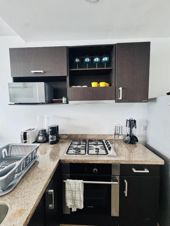 Beachfront Condo, infinitypool, gym, 5m Citywall - 2