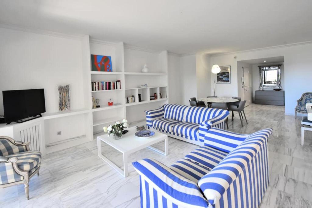 Résidence 4p Avec Grande Terrasse Et Piscine - 4P avec grande terrasse et piscine MAE-1693 - 4