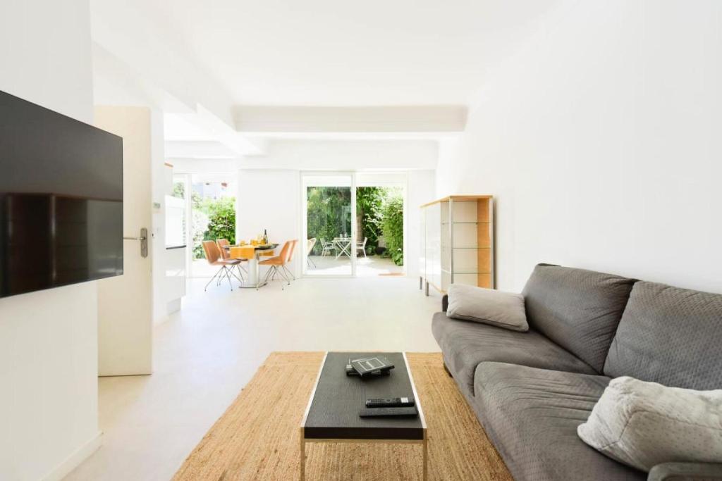 Résidence Rez-de-jardin, Plages à Pied Et Garage - Rez-de-jardin, plages à pied et garage MAE-2723 - 1