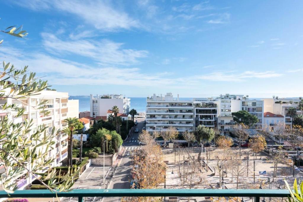 Résidence Duplex Avec Rooftop Vue Mer – Palm Beach - Duplex avec Rooftop Vue Mer – Palm Beach MAE-2923 - 3