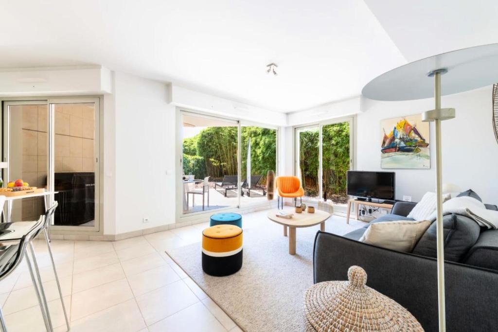 Résidence 2p Rez-de-jardin Avec Piscine – Calme, Parking Privé - 2P Rez-de-jardin avec piscine – Calme, Parking privé MAE-2133 - 5