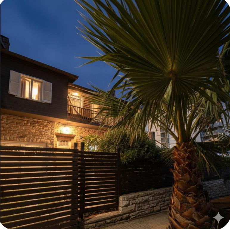 Roca Rosa Beach House 1 - 4