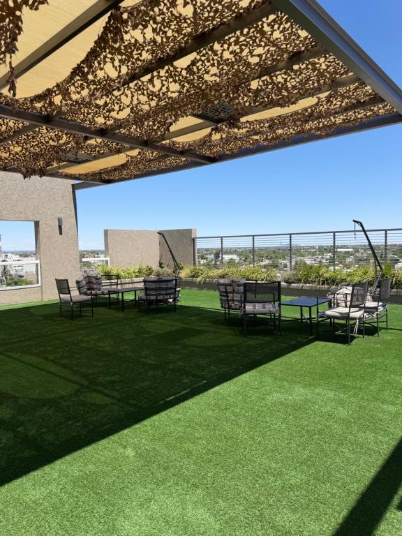 Moderno departamento, pileta, parrilla, gimnasio EXCELENTE UBICACIÓN - 3
