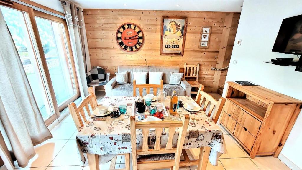 Résidence Grange Du Chery Ii - Chaleureux duplex avec terrasse et vue – 3 pièces, MAE-1151 - 2