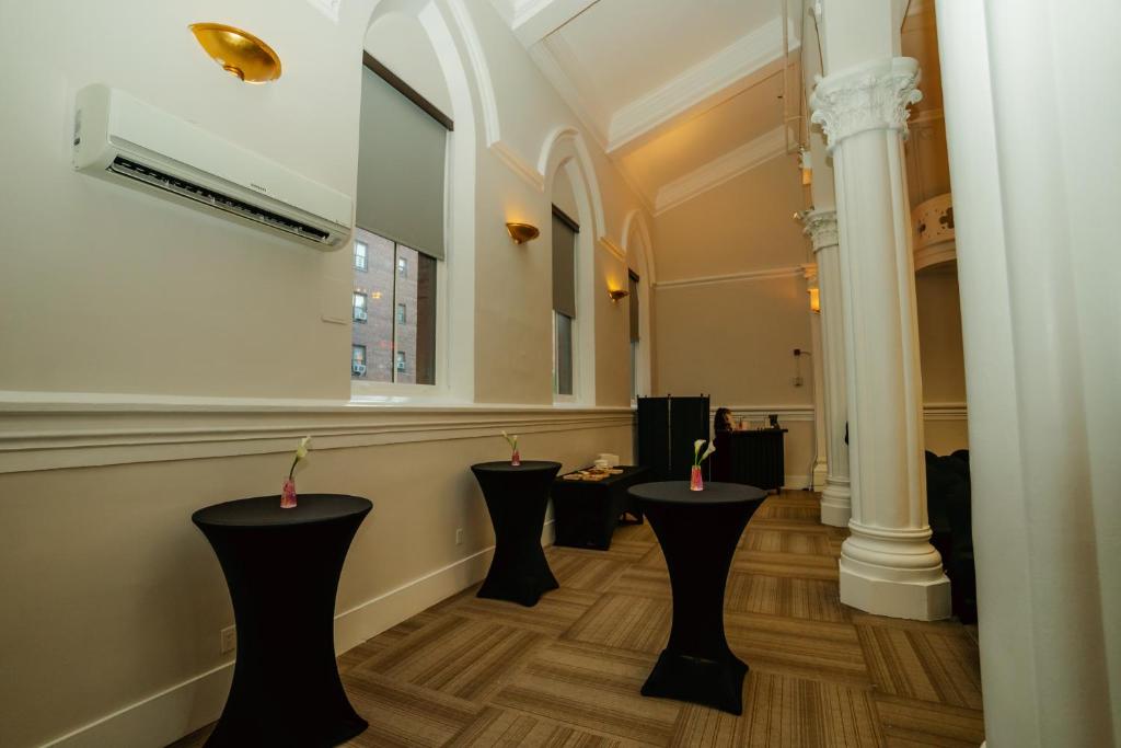 Banquet hall
