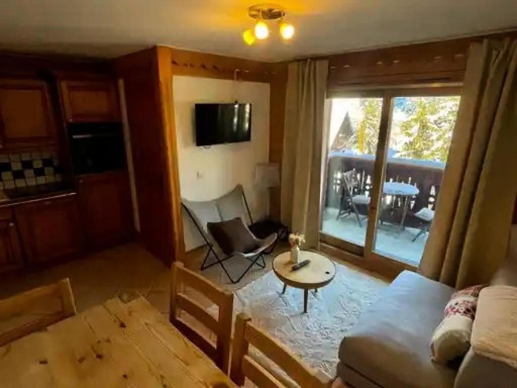Résidence Fermes De Meribel Bat A - Appartement 3 pièces 4 personnes à Méribel Village aux pieds des pistes et accès à la piscine chauffée MAE-3043 - 2
