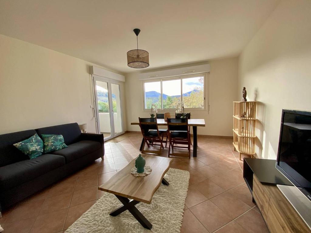 Appartement à Cambo-les-Bains, terrasse et 3 couchages - 3