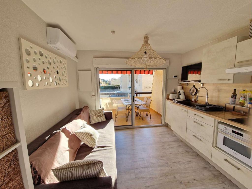 Appartement 2 pièces cabine avec terrasse et parking - FR-1-387-218 - 3