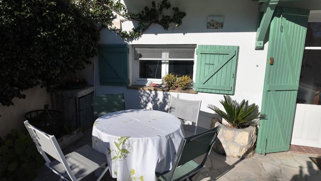 Studio climatisé cosy dans une villa avec parking - 5