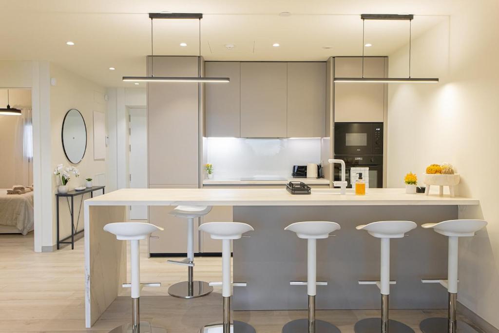 LXR Crown Residence 2BR Design - 4