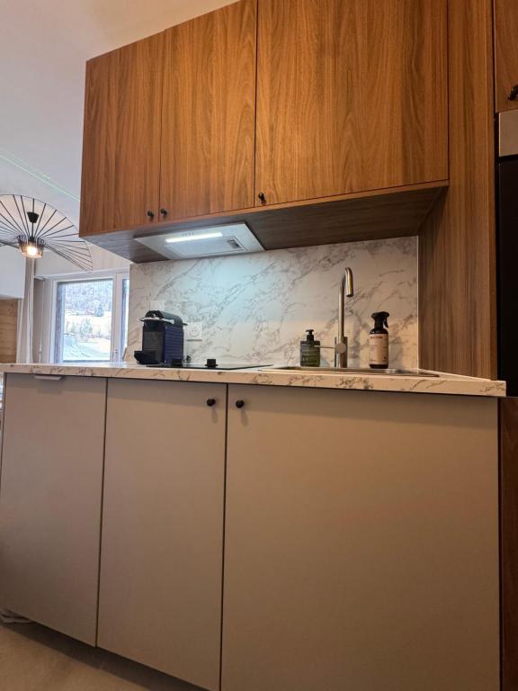 Charming studio with balcony - 3