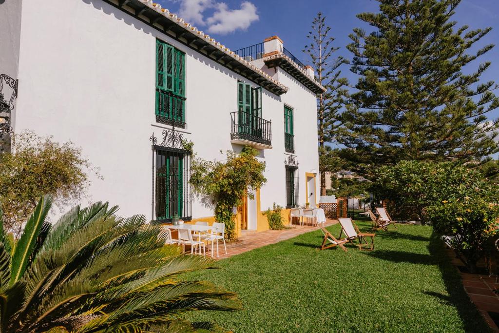 Hacienda Clavero One Garden Apartment - 1