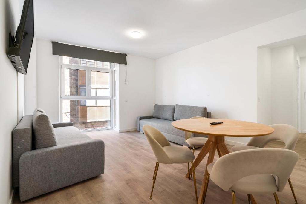 The 45 Collection Suites & Penthouse - 2