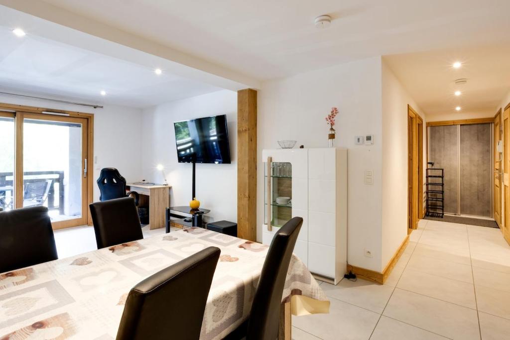 Grand Paradis B11 - Good location & parking - 3