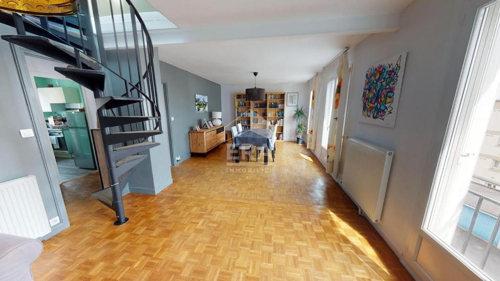 Spacious 3-bedroom apartment on Rue Michel Coty - 2