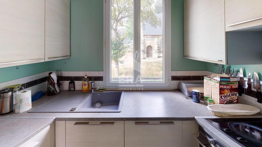 Spacious 3-bedroom apartment on Rue Michel Coty - 4