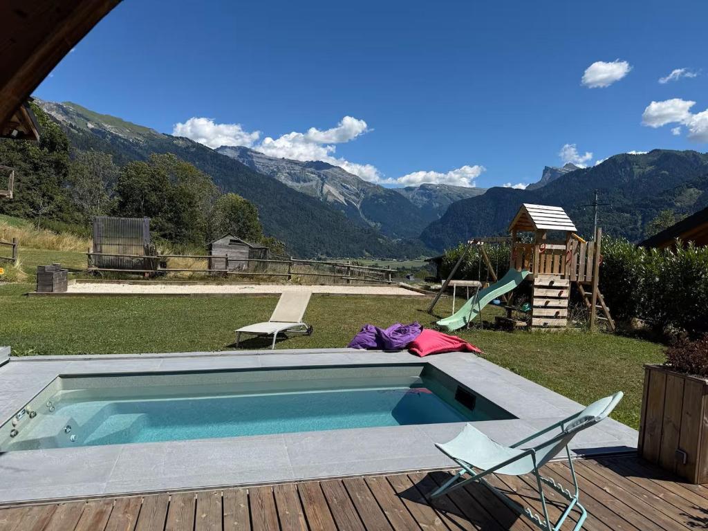 Beautiful chalet with swimming pool & great garden - 2