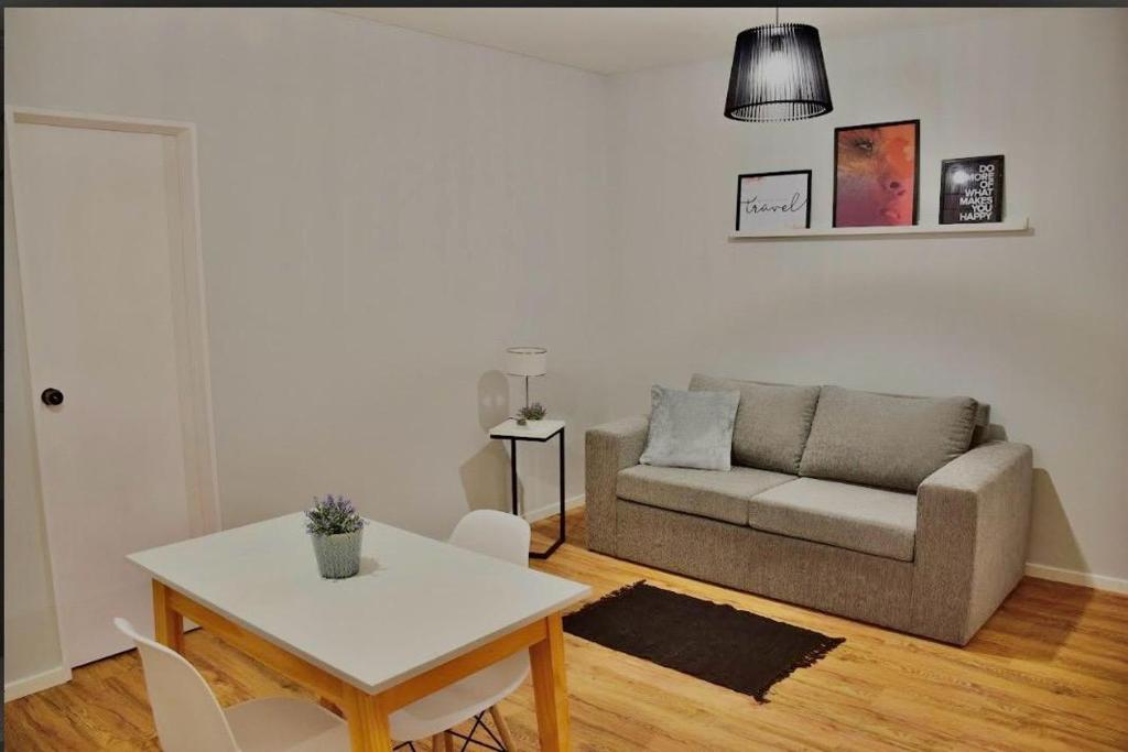 Hermoso departamento con piscina y sauna y cochera - 3