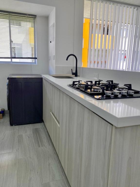 Apartamento nuevo en Dosquebradas en El Eje Cafetero - 4