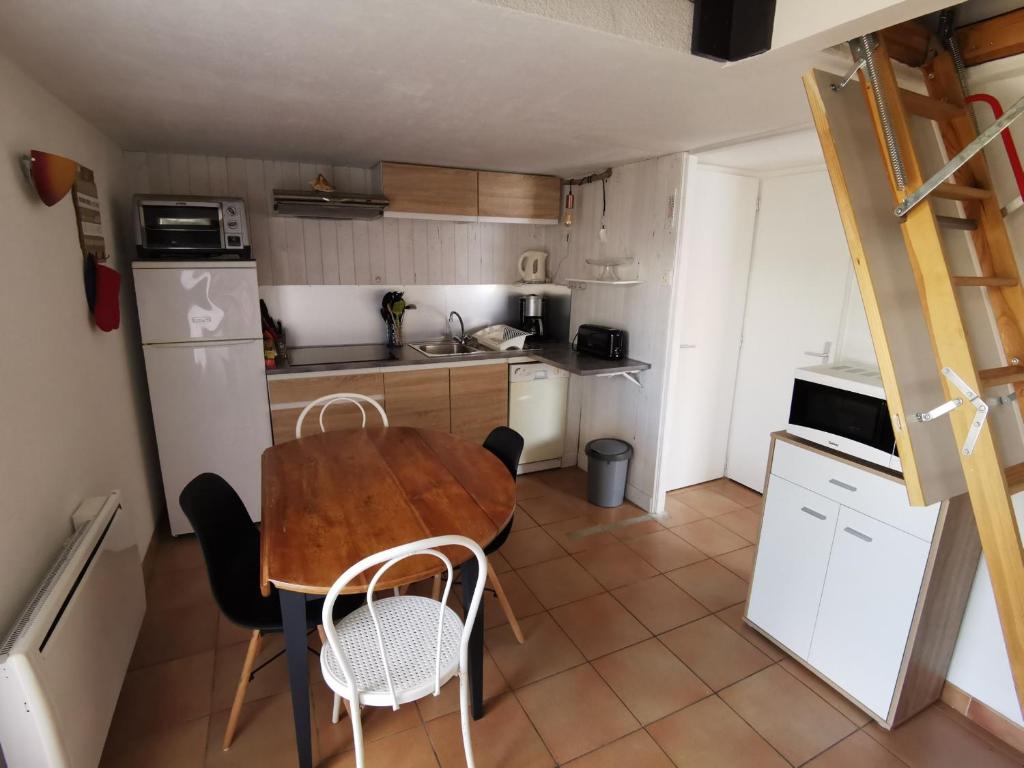 Maisonette avec piscine et parking, proche plage - FR-1-194-343 - 1