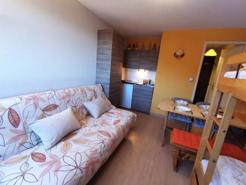 Studio pieds des pistes, 5 couchages, TV et ascenseur - 1