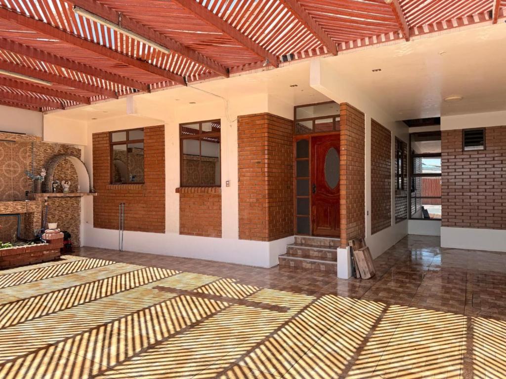 Amplia Casa en el Centro de Arica - 4