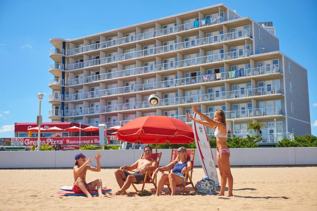 Commander Hotel Oceanfront Hotel In Ocean City United - 