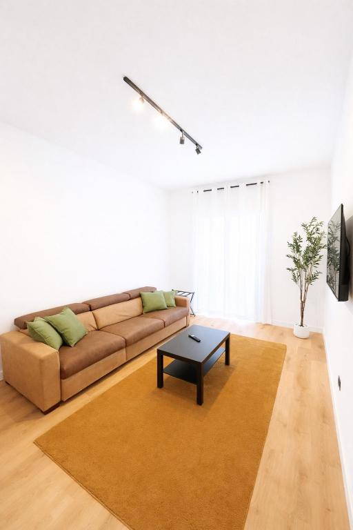 Blossom Apartment - 4