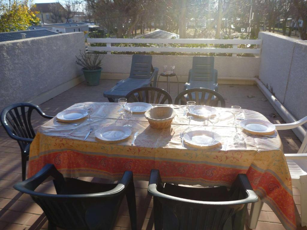 Duplex à 40m de la plage avec garage, grande terrasse et animaux acceptés - FR-1-387-42 - 1