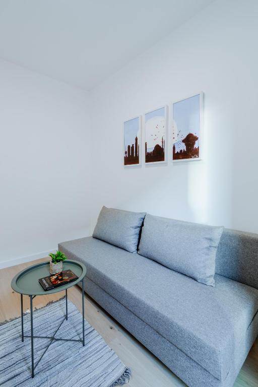 Modern Design Apartment with Parking - 2